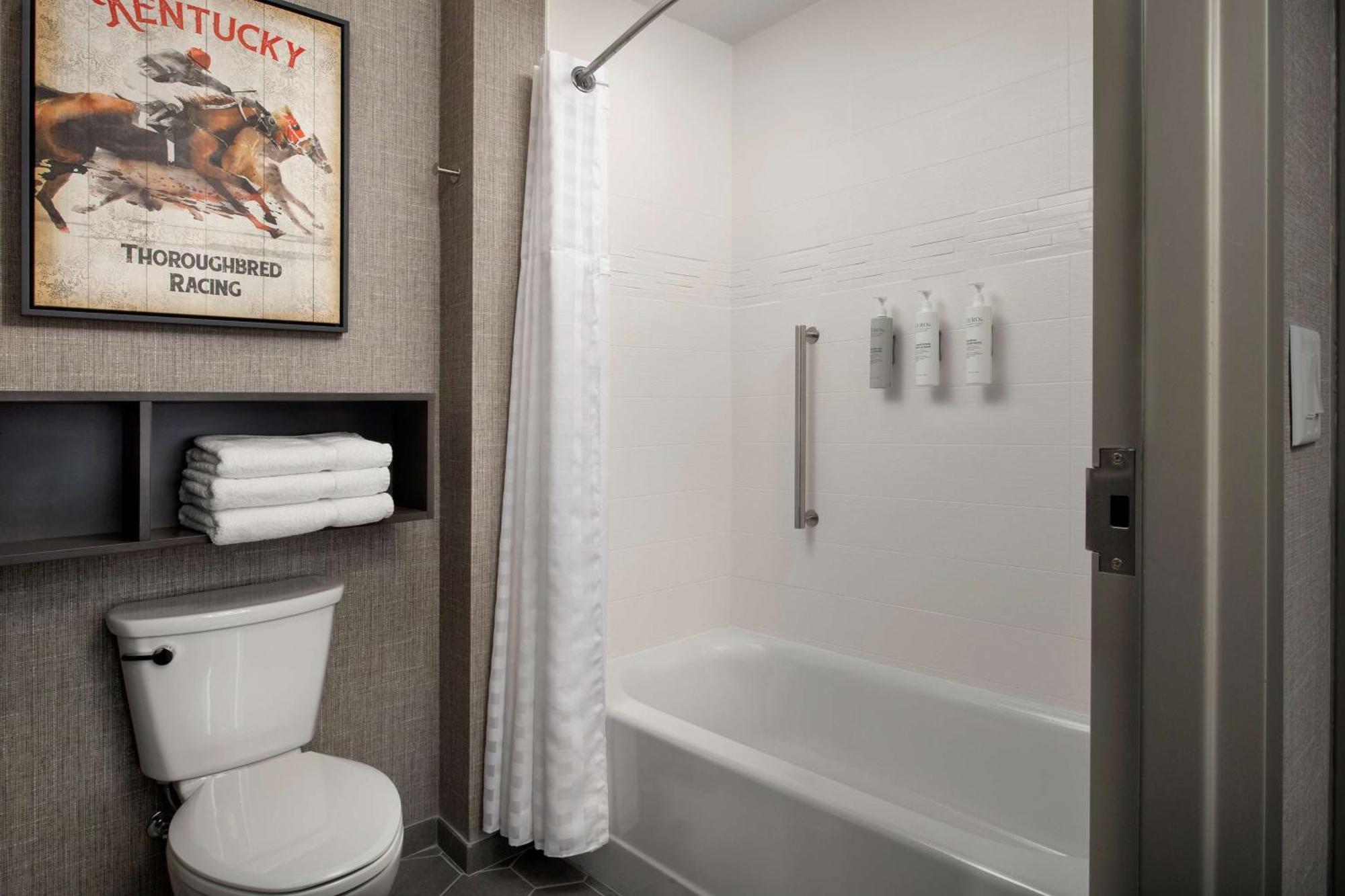 Homewood Suites By Hilton Louisville Airport Eksteriør billede
